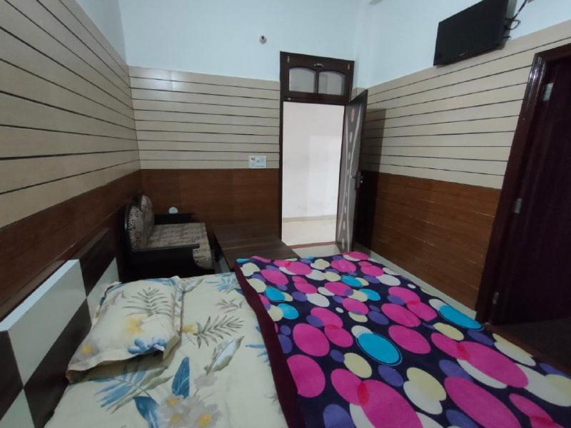 Arjun Guest House Pathānkot エクステリア 写真