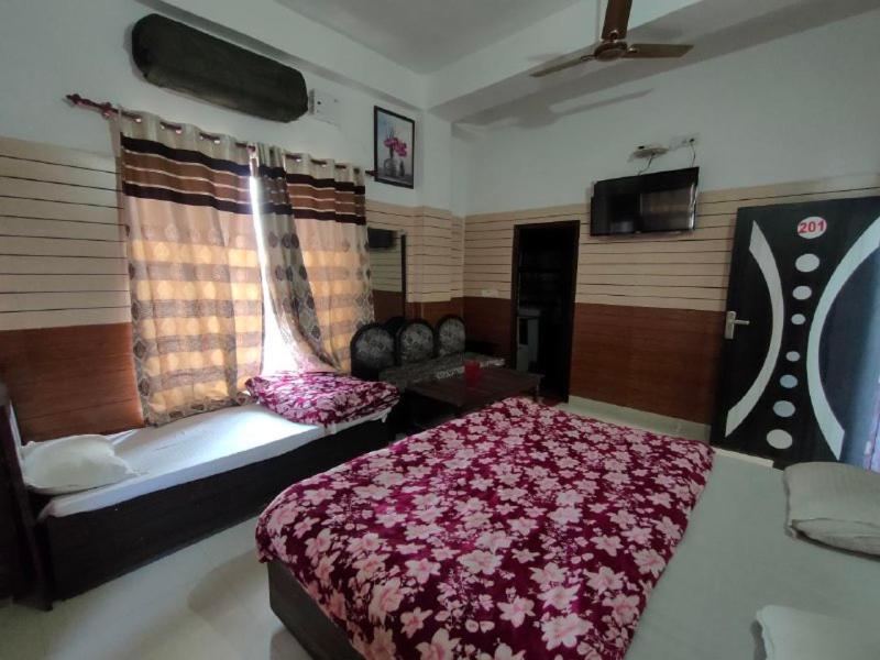 Arjun Guest House Pathānkot エクステリア 写真