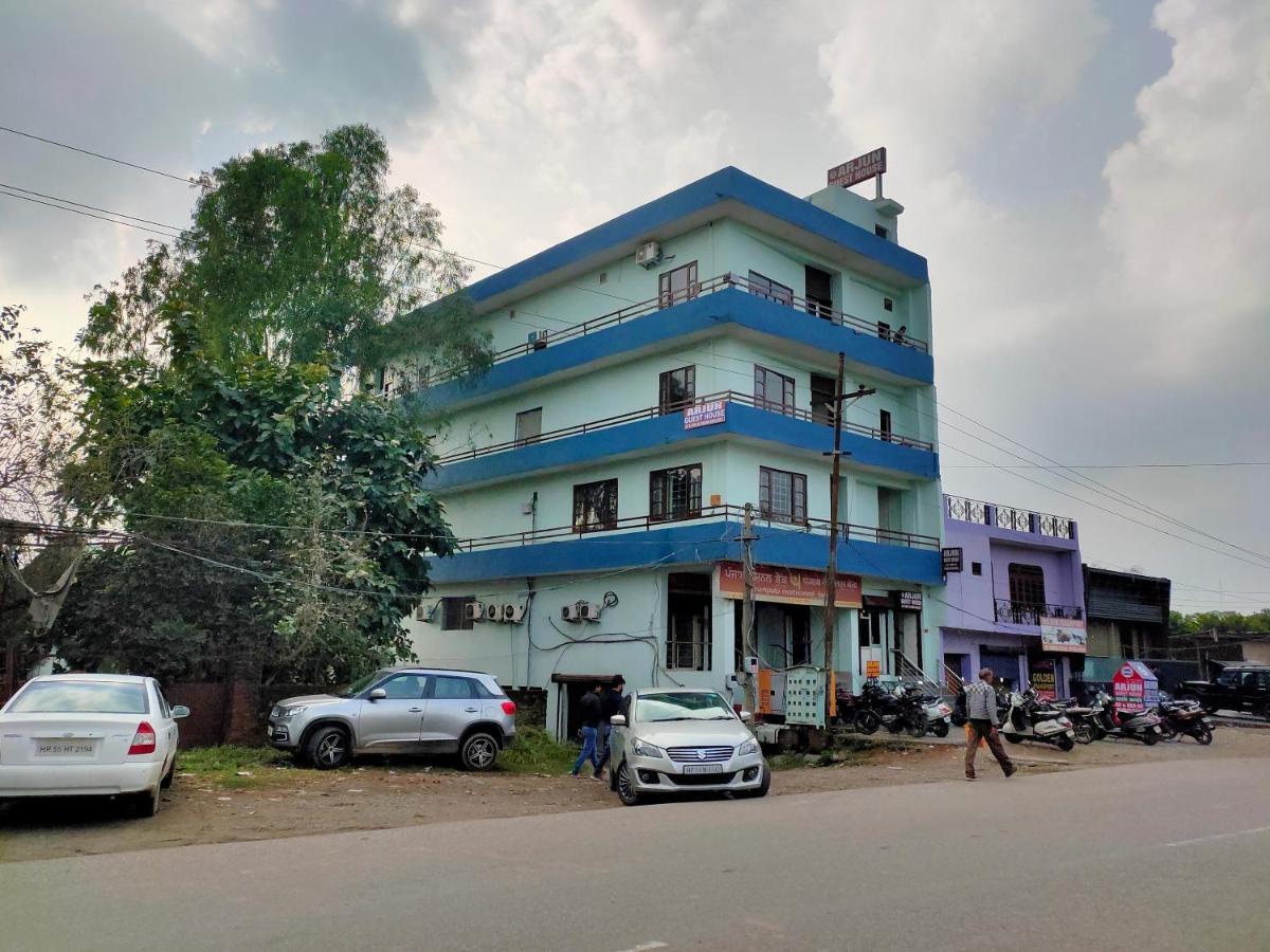 Arjun Guest House Pathānkot エクステリア 写真