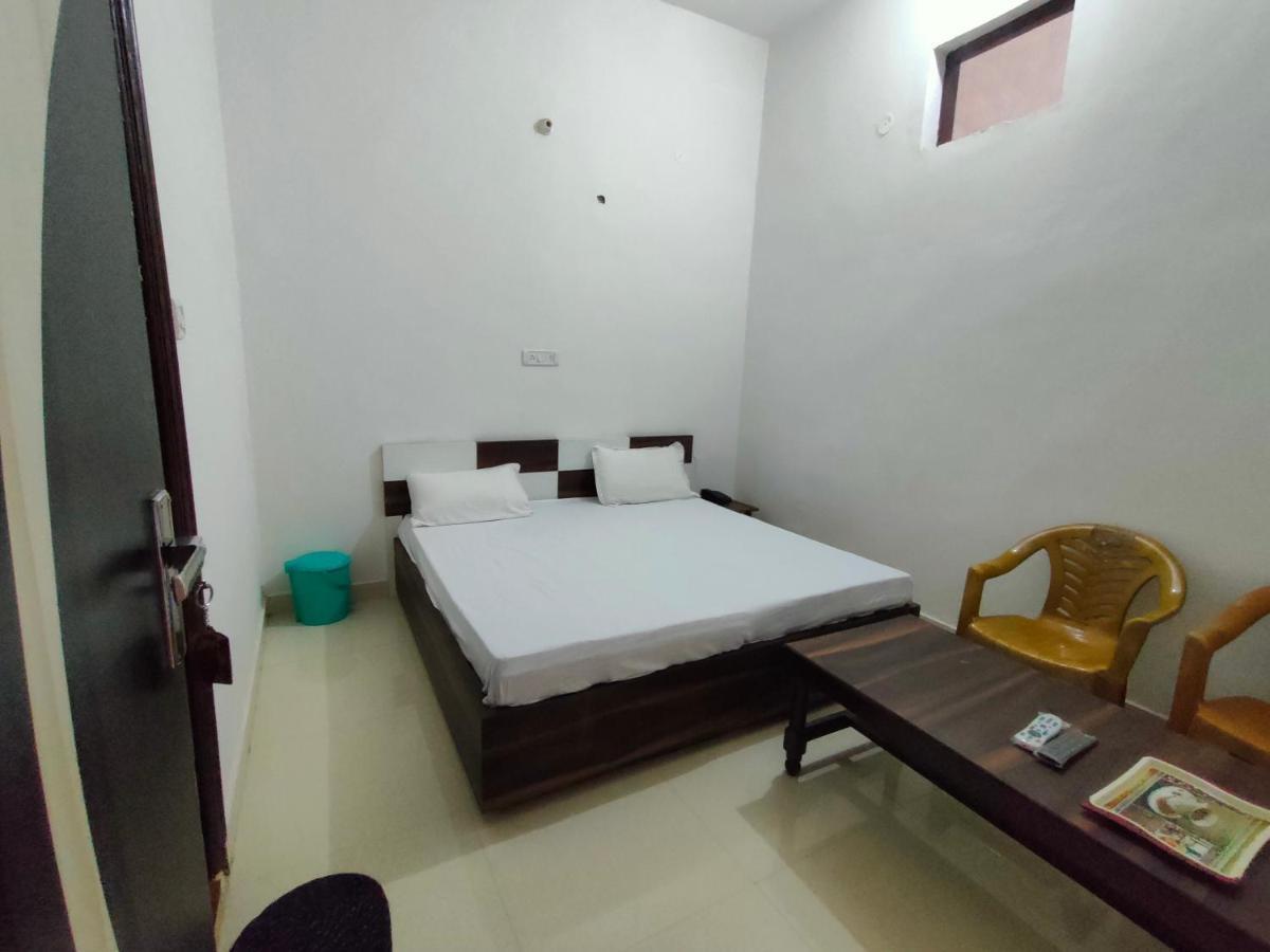 Arjun Guest House Pathānkot エクステリア 写真